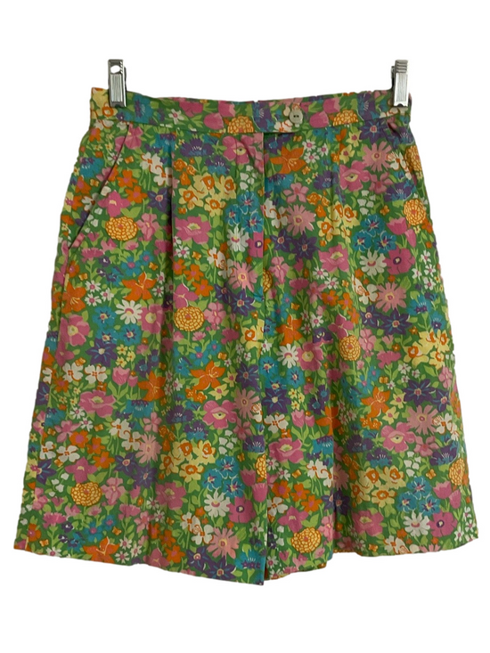 Lilly Pulitzer Pants - Vintage Lilly Pulitzer Women’s Floral Bermuda Shorts Size 8
